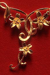 《使命召唤：战区》昨日一天封禁了10万账号 